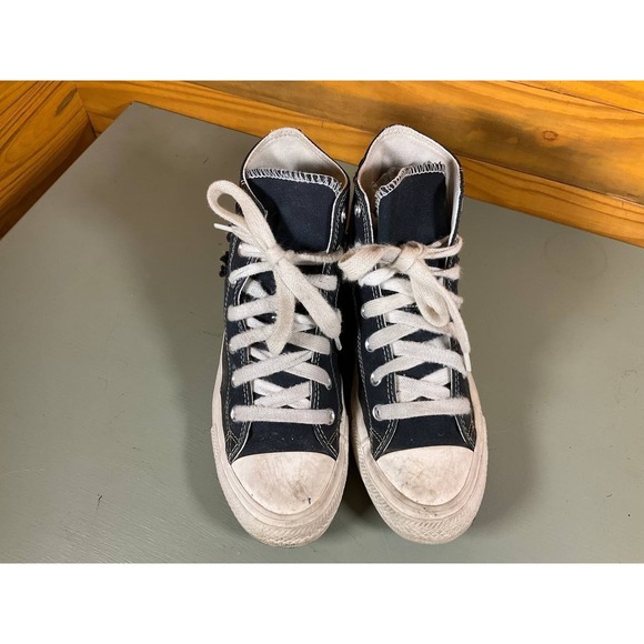 Converse Chuck Taylor All Star Hi 3D Flowers Sneakers Black/White A09101C Size 8 - Picture 2 of 11